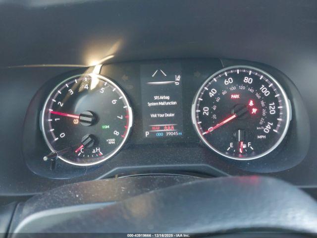 Toyota RAV4 Xle Image 10