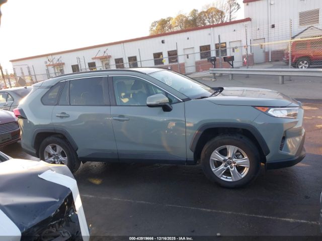 Toyota RAV4 Xle Image 15