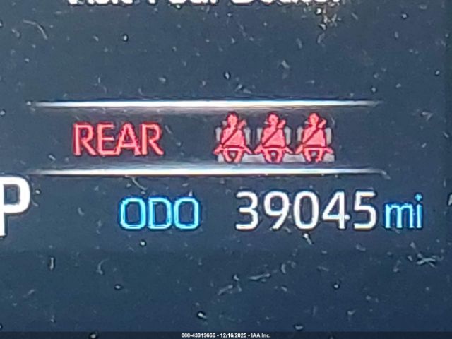 Toyota RAV4 Xle Image 12