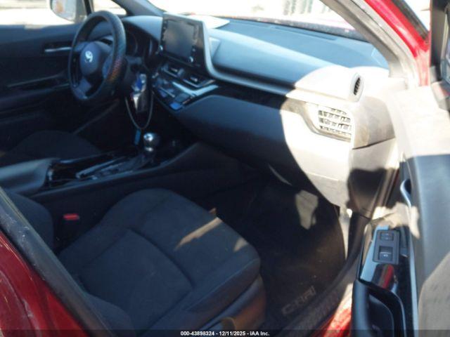 Toyota C-HR Xle Image 4