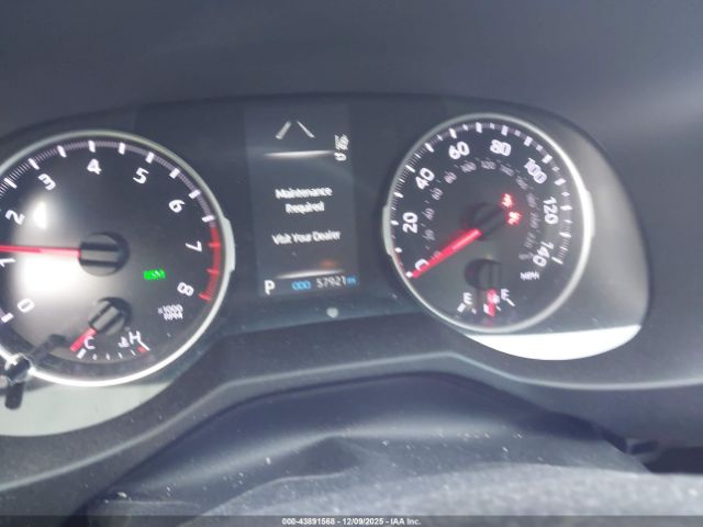 Toyota RAV4 Xle Premium Image 14