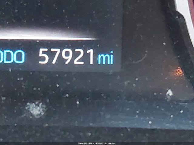 Toyota RAV4 Xle Premium Image 9