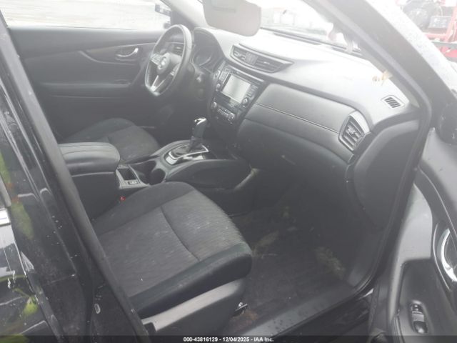 Nissan Rogue Sv Image 2