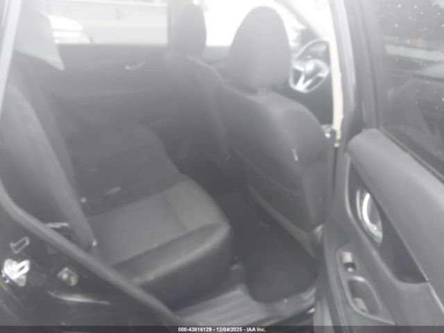 Nissan Rogue Sv Image 4