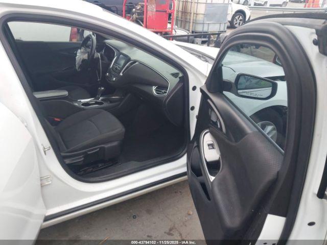 Chevrolet Malibu 1lt Image 13