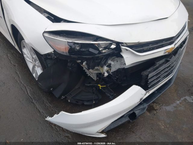 Chevrolet Malibu 1lt Image 9