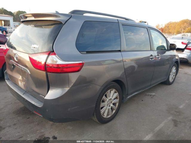 Toyota Sienna Limited Premium 7 Passenger Image 7