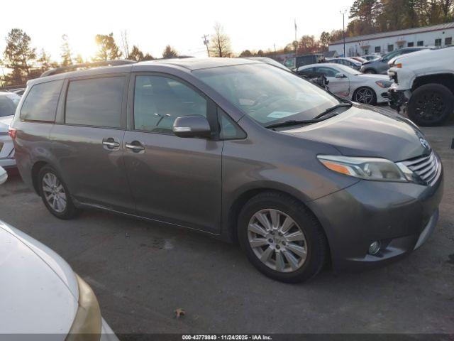 Toyota Sienna Limited Premium 7 Passenger Image 11