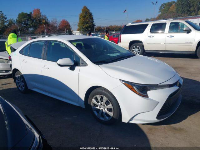 Toyota Corolla Le Image 13