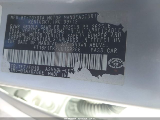 Toyota Camry Le Image 8