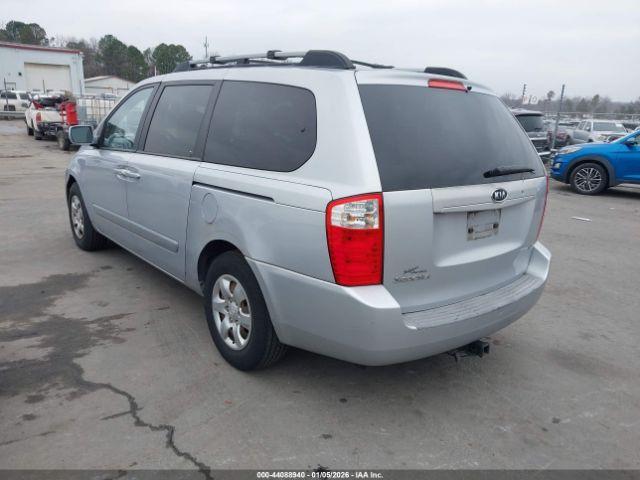 Kia Sedona Lx Image 4