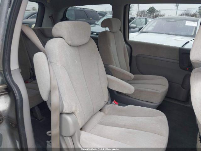 Kia Sedona Lx Image 12