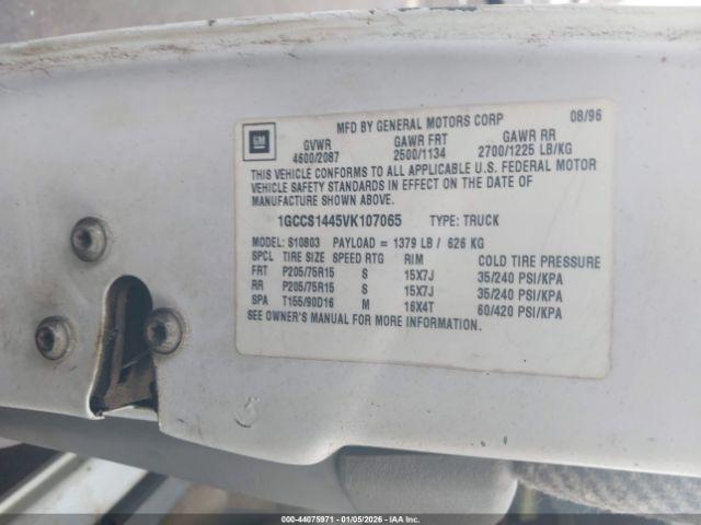 Chevrolet S-10 Fleetside Image 9