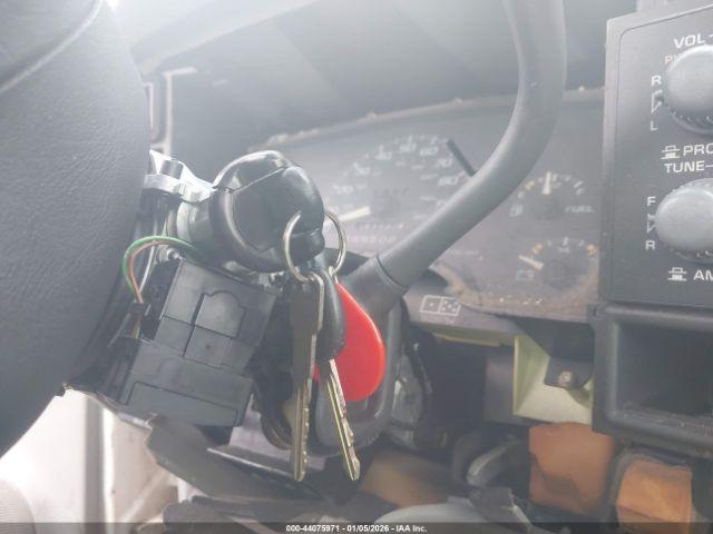 Chevrolet S-10 Fleetside Image 5