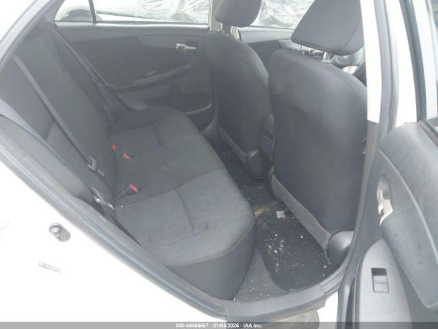 Toyota Corolla S Image 2