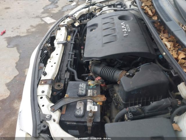 Toyota Corolla S Image 6