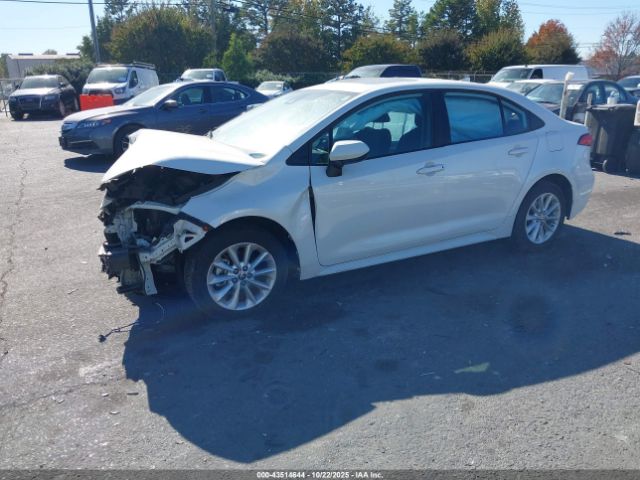 Toyota Corolla Le Image 9