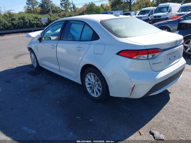 Toyota Corolla Le Image 11