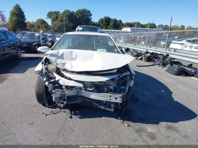 Toyota Corolla Le Image 14