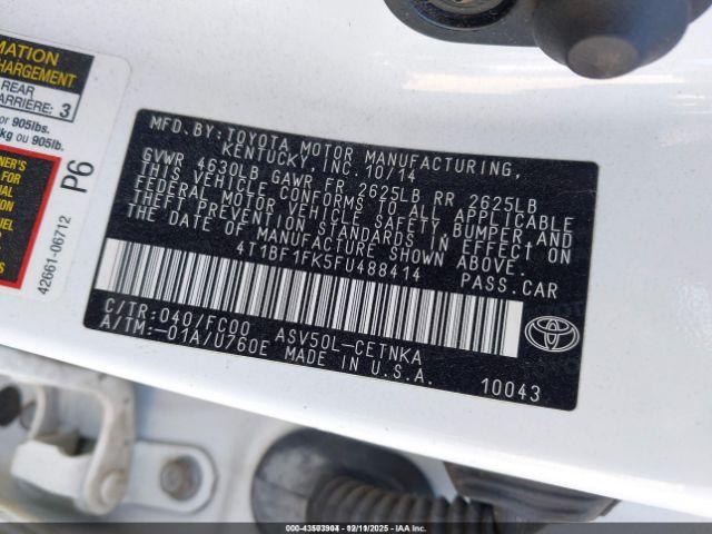 Toyota Camry Le Image 10