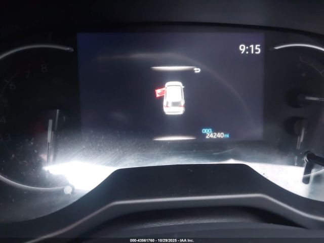 Toyota RAV4 Le Image 3