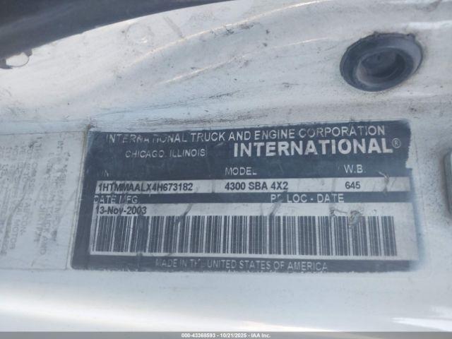 International 4000 4300 Image 6