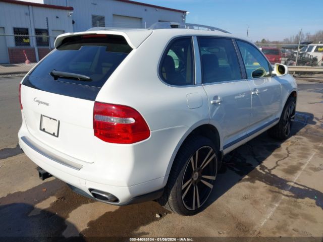 Porsche Cayenne Image 11