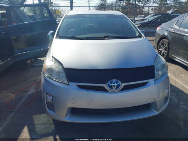 Toyota Prius Two Image 5