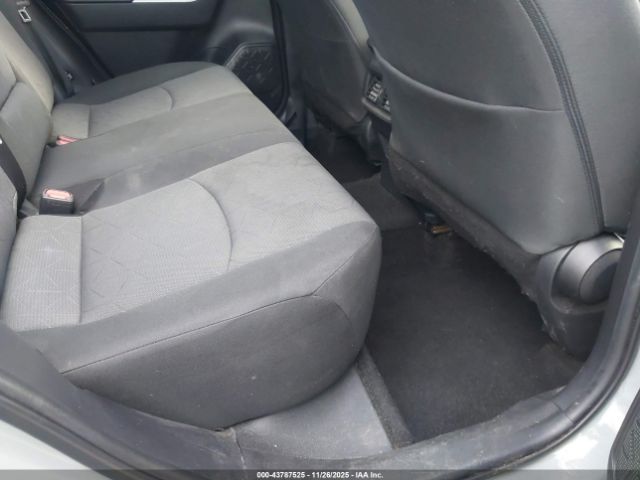 Toyota RAV4 Xle Image 4