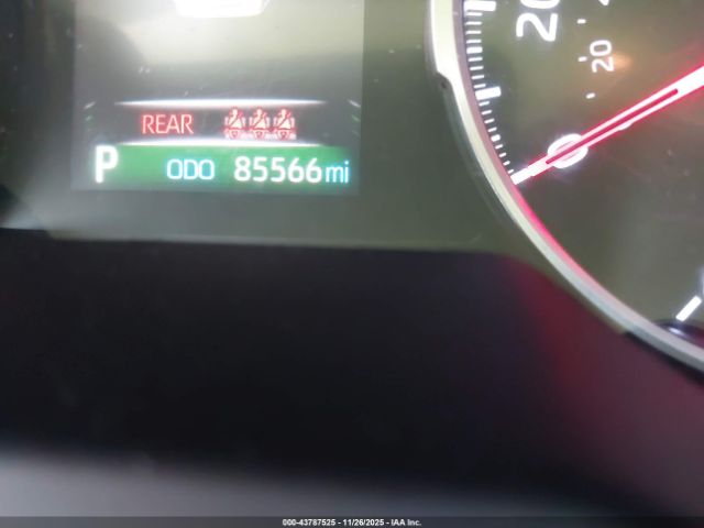 Toyota RAV4 Xle Image 11