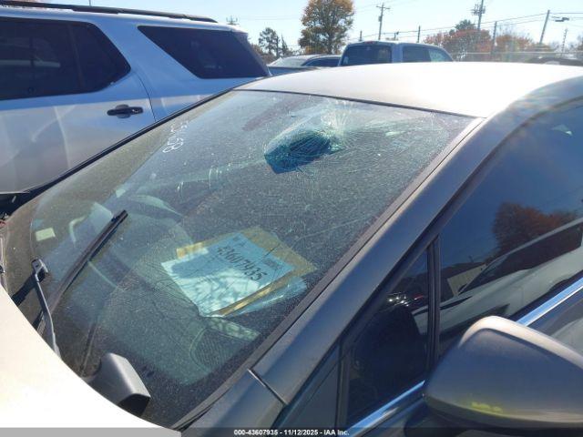 Chevrolet Cruze Lt Auto Image 17