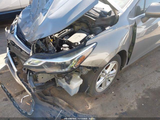 Chevrolet Cruze Lt Auto Image 16