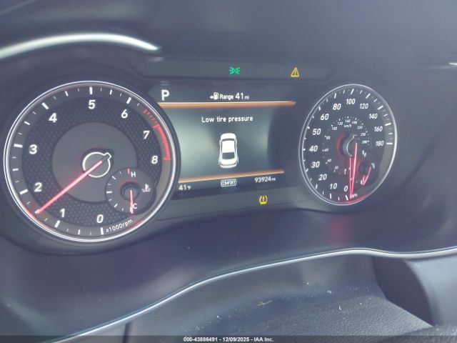 Genesis G70 2.0t Advanced Image 8