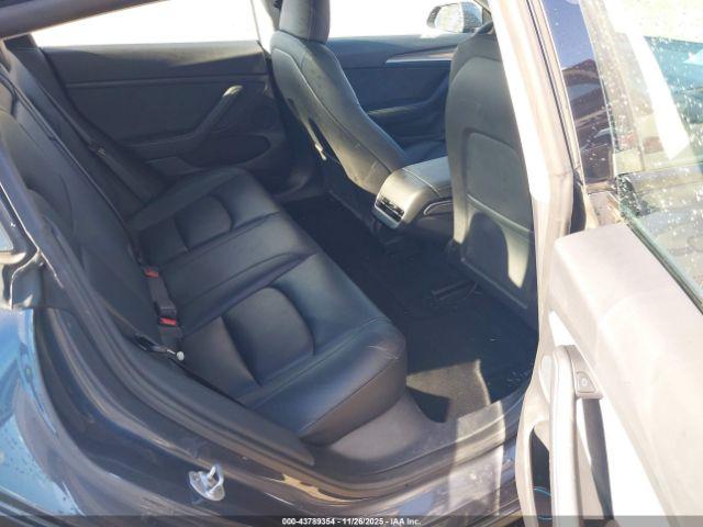 Tesla Model 3 Rear-wheel Drive Image 6