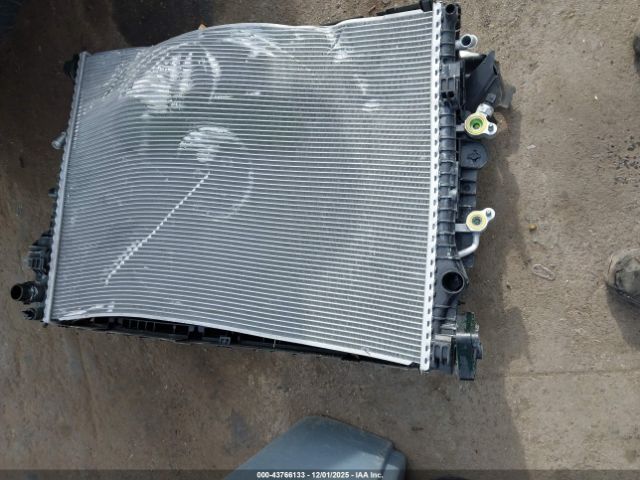 Volvo S60 B5 Plus Dark Theme Image 6