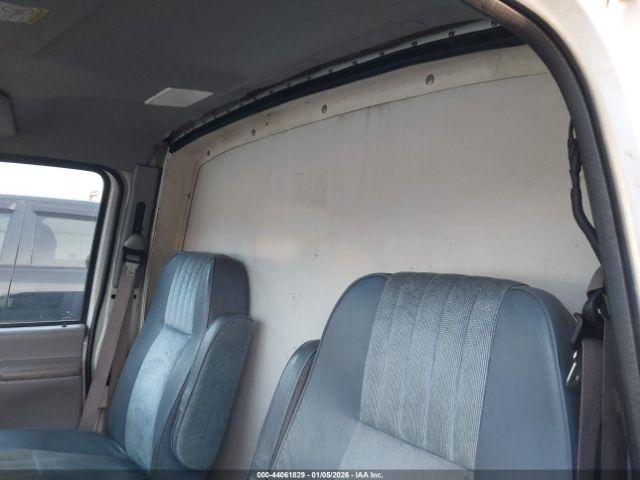 Ford Econoline Commercial Image 10