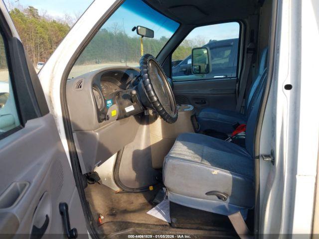 Ford Econoline Commercial Image 12