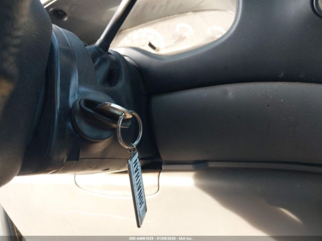 Ford Econoline Commercial Image 6