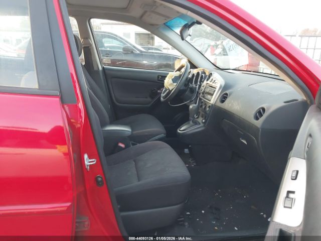 Pontiac Vibe Image 4