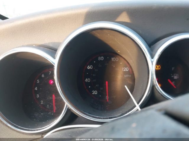 Pontiac Vibe Image 10