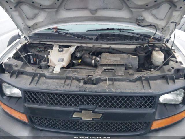 Chevrolet Express Work Van Image 16