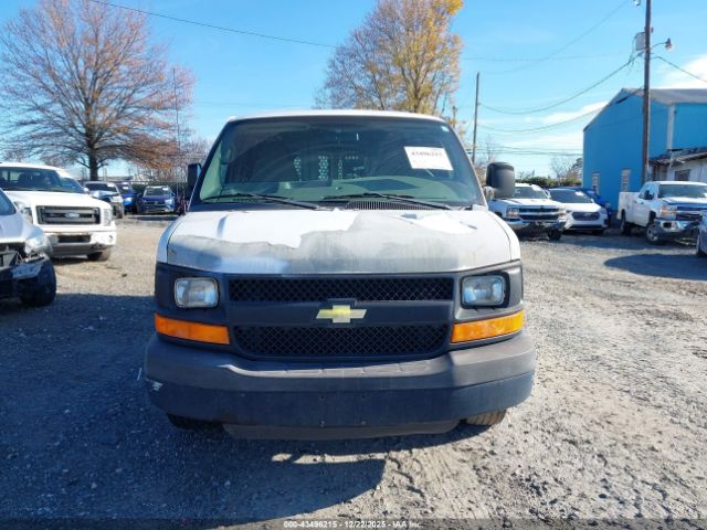 Chevrolet Express Work Van Image 3