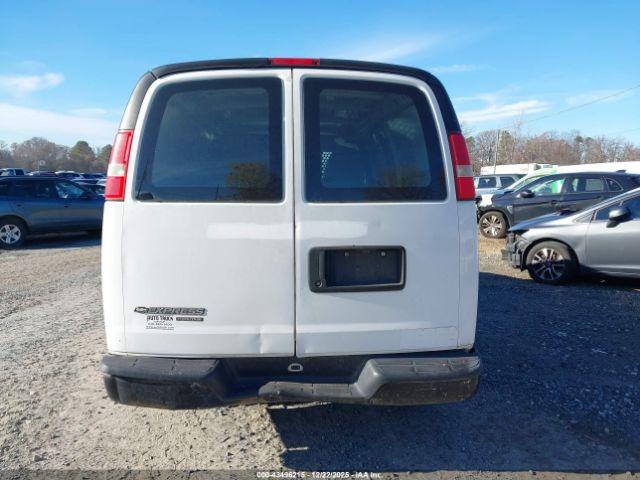 Chevrolet Express Work Van Image 13