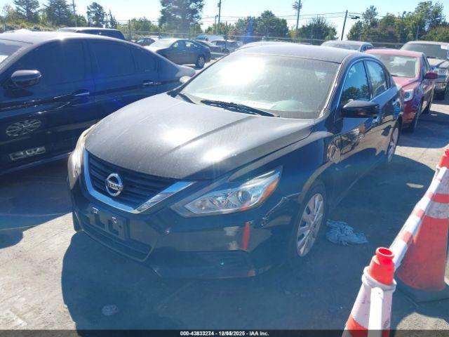 Nissan Altima 2.5 S Image 9