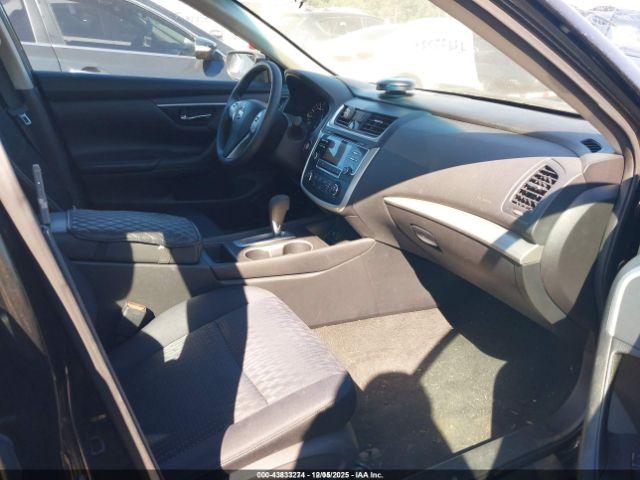 Nissan Altima 2.5 S Image 4