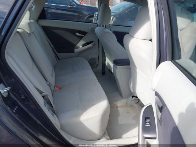 Toyota Prius Iii Image 9