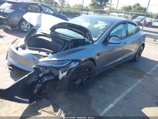 Tesla Model 3 Performance Image 4