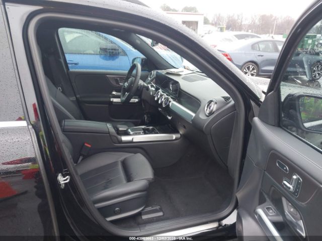 Mercedes-Benz EQB 4matic Image 12