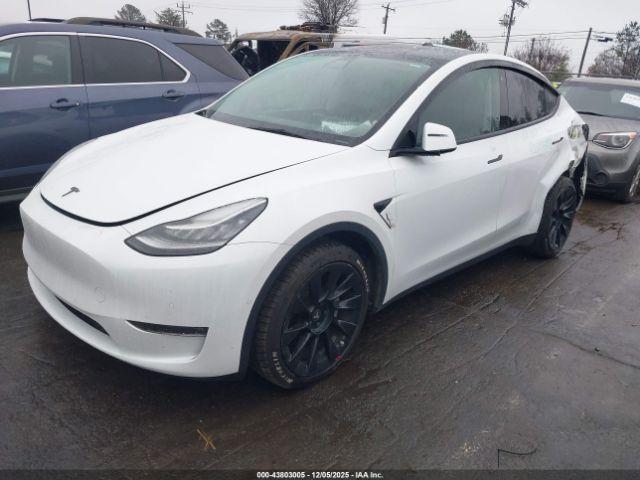 Tesla Model Y Long Range Dual Motor All-wheel Drive Image 7