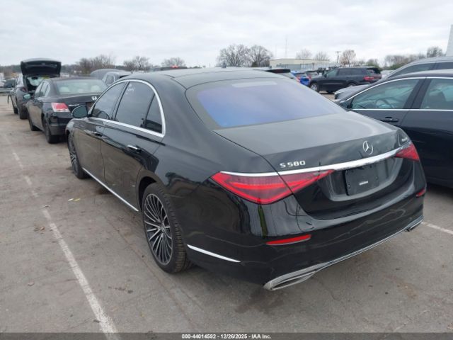 Mercedes-Benz S-Class 4matic Image 9